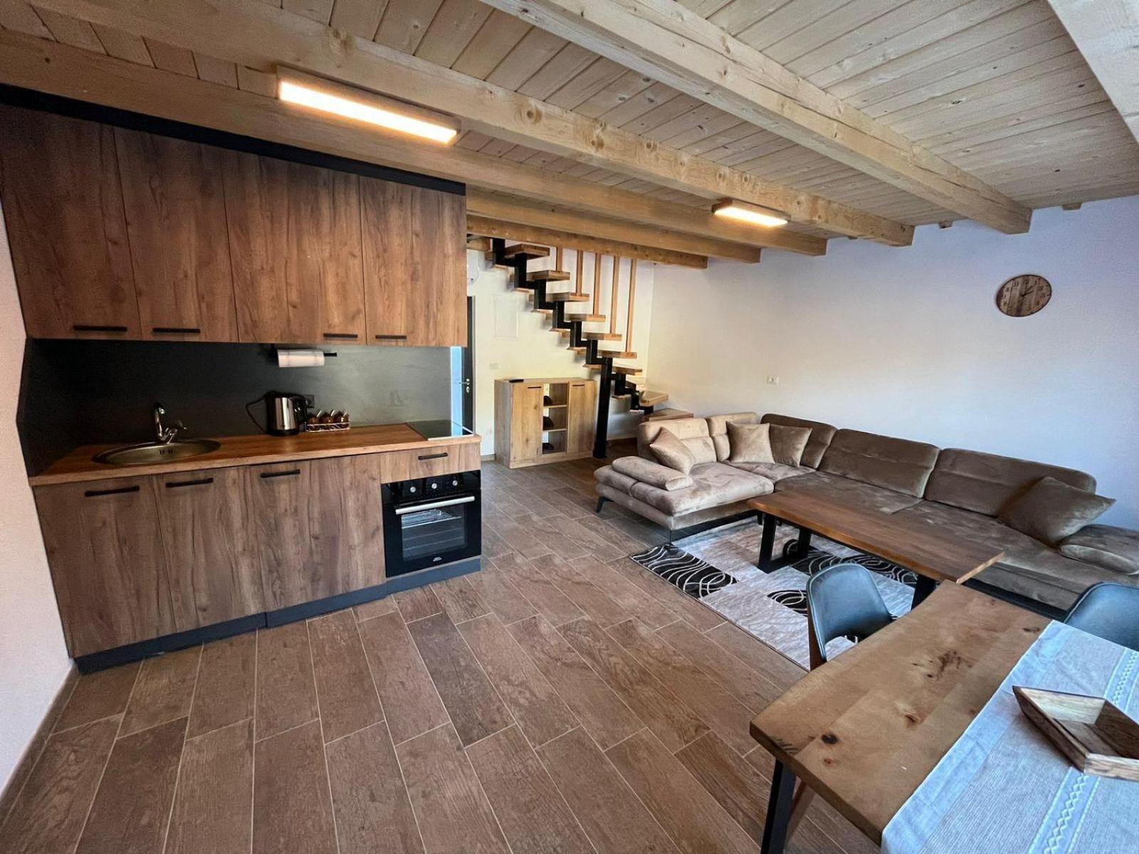 Ferienwohnung Bujtinat Lisa Boge Exterior foto